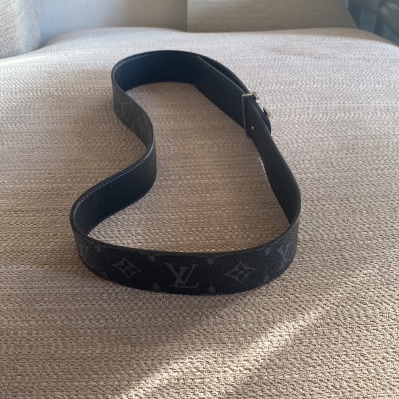 Louis Vuitton Marble 40MM Reversible Belt - Picture 3 of 8